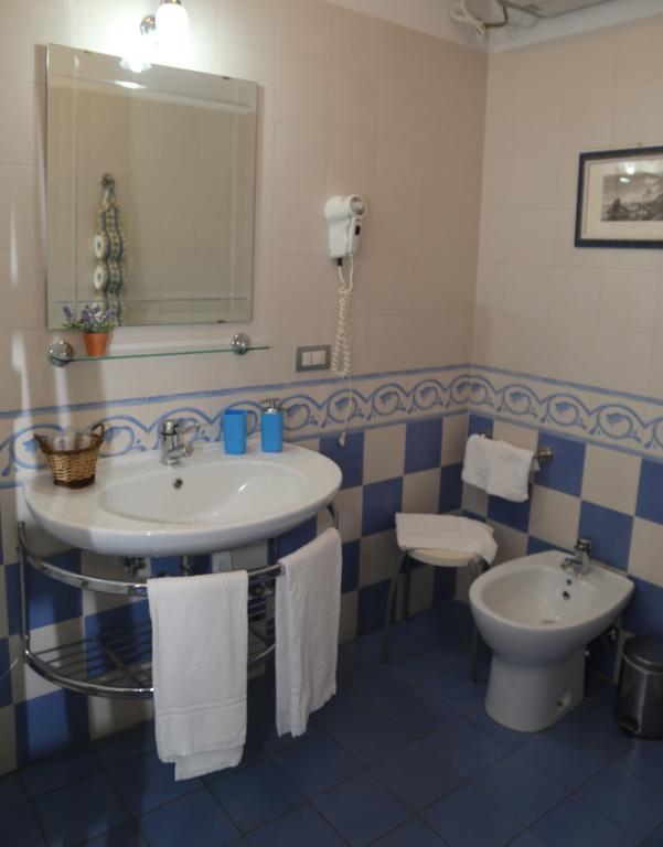 B&B La Vetreria Almaru Katania Pokój zdjęcie